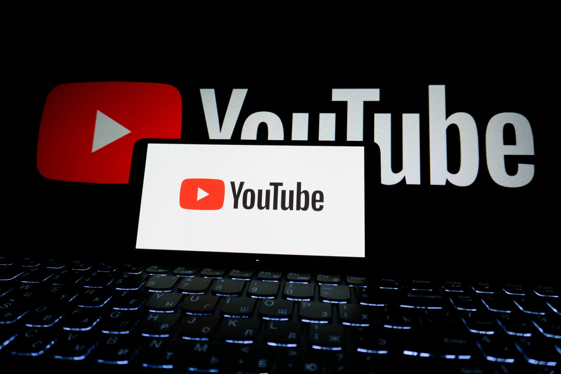 Combien rapporte 1 million de — tableau de bord d'analytique YouTube
